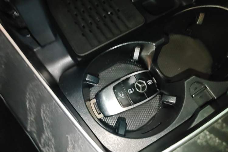 Used Mercedes-Benz E-Class 2016 E 200 L Sport Edition Vehicle Key