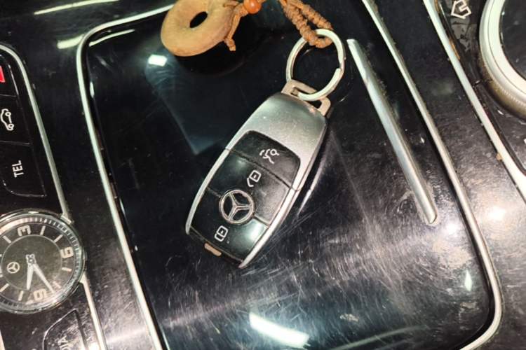 Used Mercedes-Benz E-Class 2016 E 200 L Sport Edition Vehicle Key