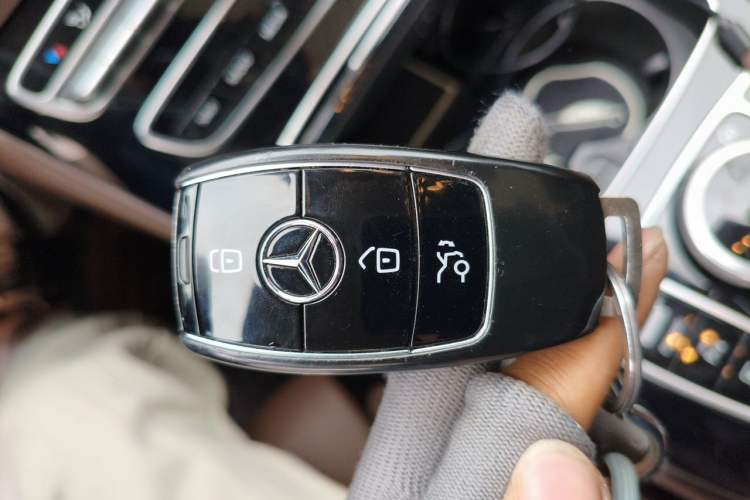 Used Mercedes-Benz E-Class 2016 E 200 L Sport Edition Vehicle Key