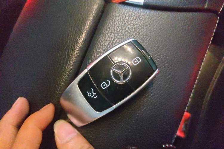 Used Mercedes-Benz E-Class 2016 E 300 L Luxury Model Vehicle Key