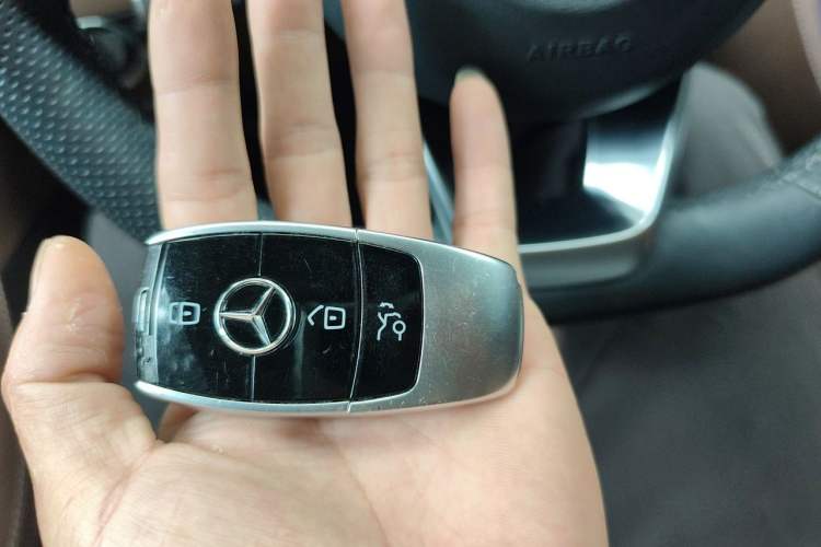Used Mercedes-Benz E-Class 2016 E 200 L Sport Edition Vehicle Key