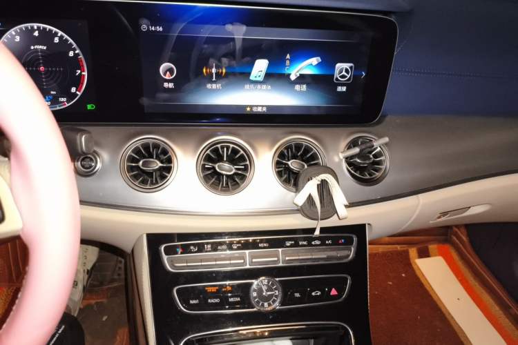 Used Mercedes-Benz E-Class 2017 E 200 4MATIC Coupe Audio And AC Panel
