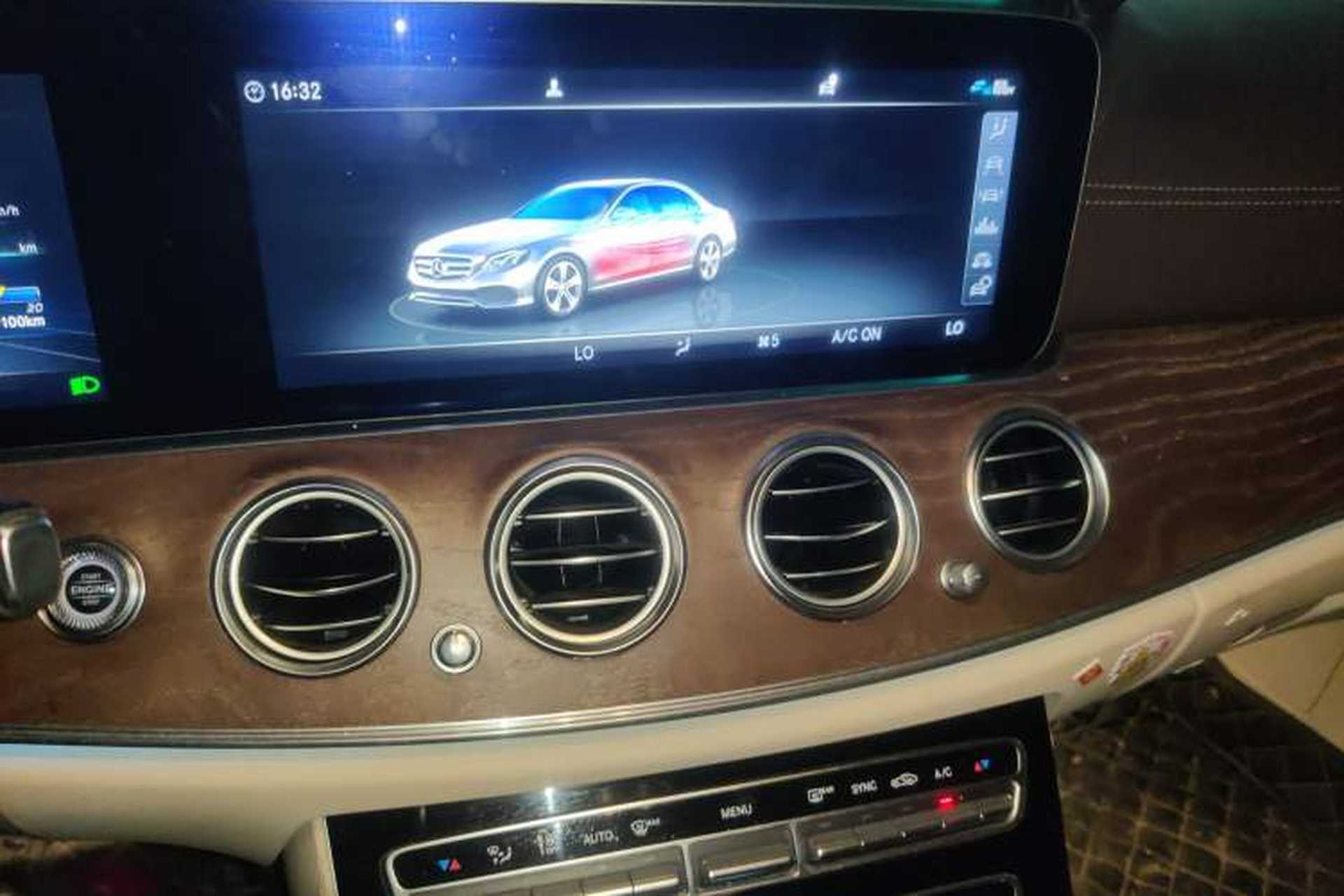 Used Mercedes-Benz E-Class 2017 E 300 L Luxury Model Audio And AC Panel