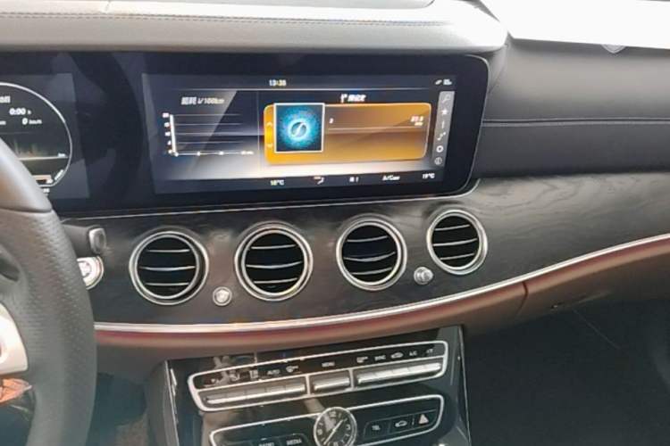 Used Mercedes-Benz E-Class 2017 E 300 L Sport Luxury Edition Audio And AC Panel