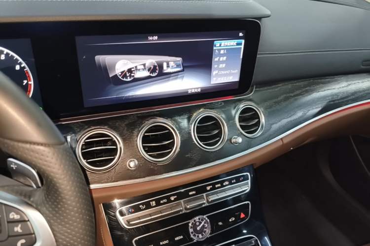 Used Mercedes-Benz E-Class 2017 E 300 L Sporty and Stylish Model Audio And AC Panel