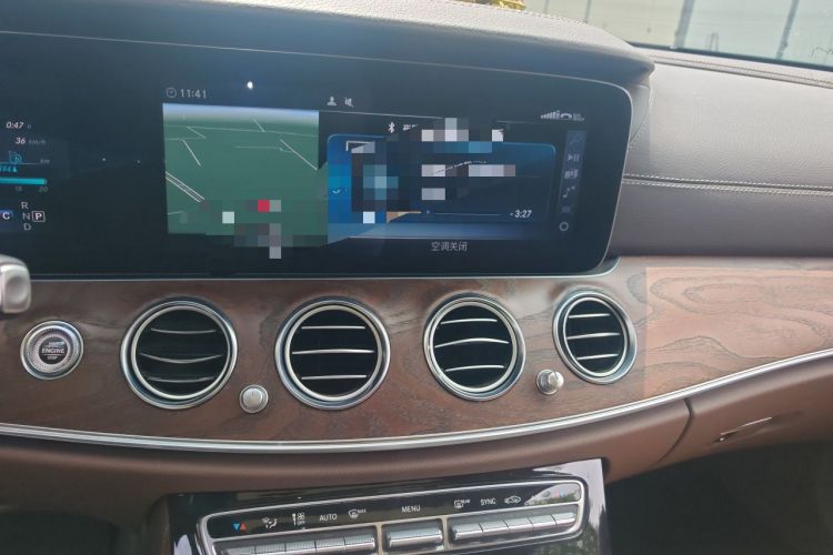 Used Mercedes-Benz E-Class 2017 E 300 L Luxury Model Audio And AC Panel
