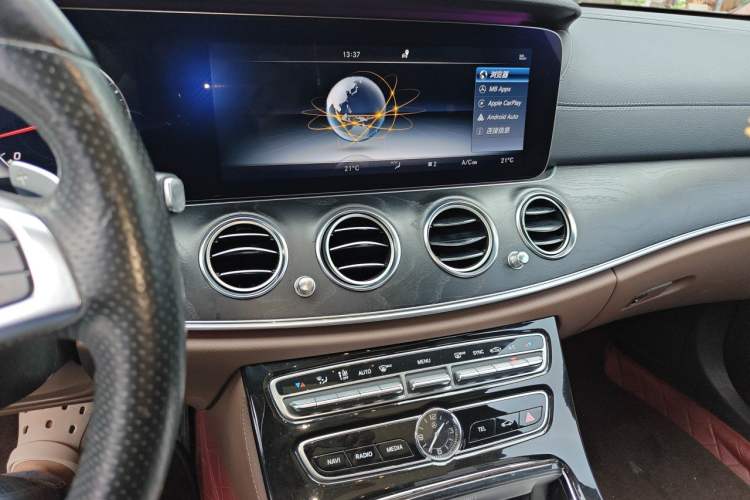 Used Mercedes-Benz E-Class 2017 E 300 L Sport Luxury Edition Audio And AC Panel