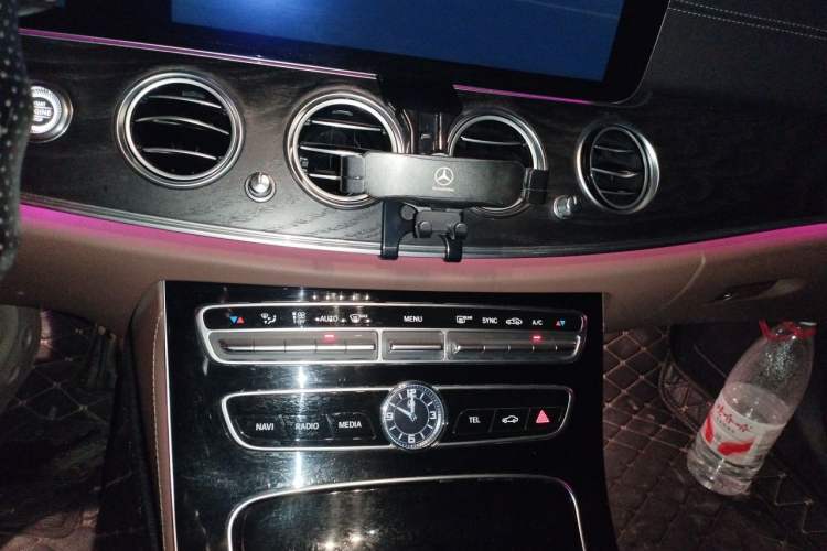 Used Mercedes-Benz E-Class 2017 E 200 L 4MATIC Audio And AC Panel