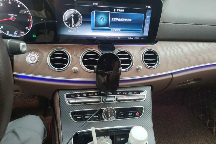 Used Mercedes-Benz E-Class 2017 E 300 L Luxury Model Audio And AC Panel
