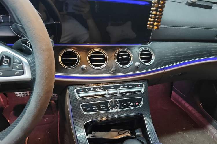 Used Mercedes-Benz E-Class 2017 E 320 L Sport 4MATIC Audio And AC Panel