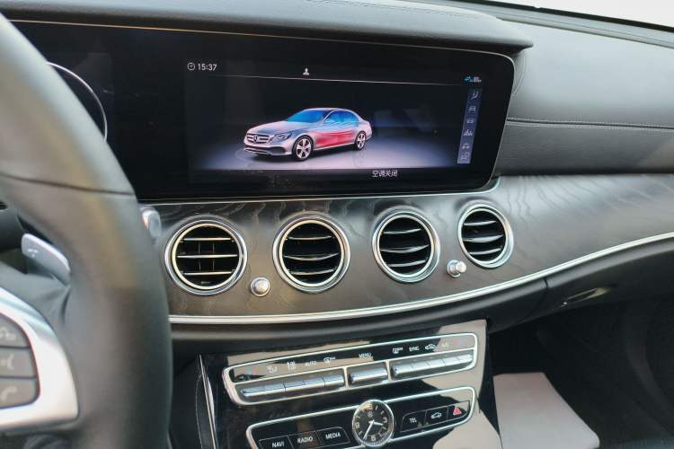 Used Mercedes-Benz E-Class 2017 E 200 L 4MATIC Audio And AC Panel