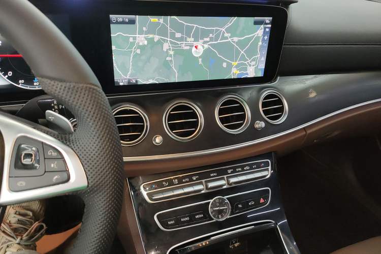 Used Mercedes-Benz E-Class 2017 E 320 L Sport 4MATIC Audio And AC Panel