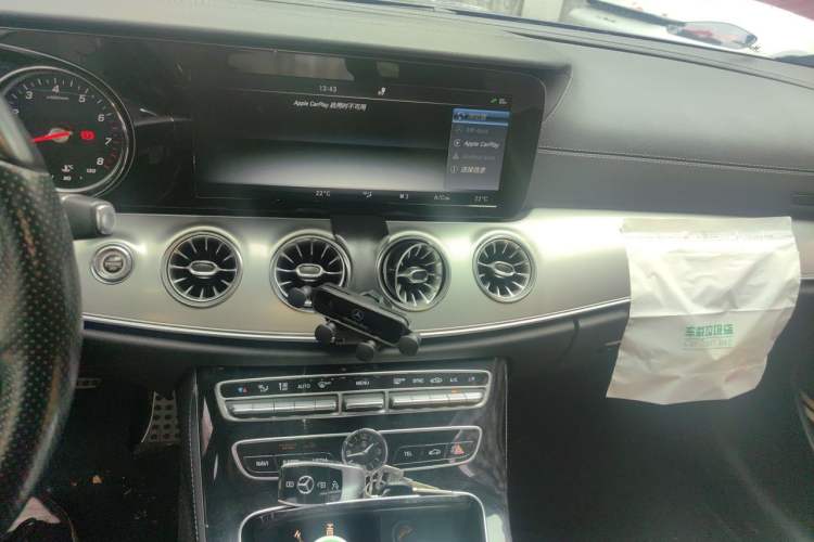 Used Mercedes-Benz E-Class 2017 E 300 Coupe Audio And AC Panel