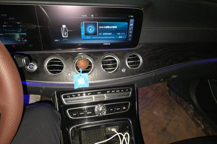 Used Mercedes-Benz E-Class 2017 E 320 L Sport 4MATIC Audio And AC Panel