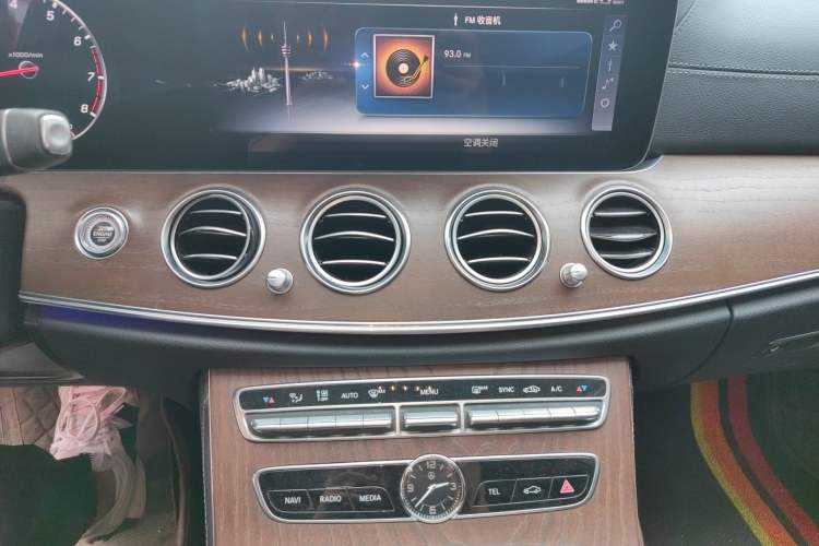 Used Mercedes-Benz E-Class 2017 E 200 L 4MATIC Audio And AC Panel