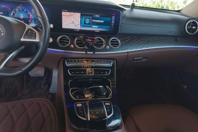 Used Mercedes-Benz E-Class 2017 E 300 L Sport Luxury Edition Audio And AC Panel