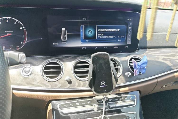 Used Mercedes-Benz E-Class 2017 E 300 L Sporty and Stylish Model Audio And AC Panel