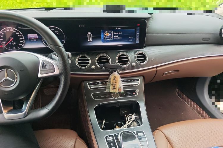 Used Mercedes-Benz E-Class 2017 E 300 L Sport Luxury Edition Audio And AC Panel