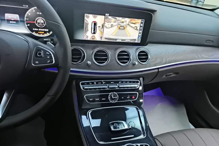 Used Mercedes-Benz E-Class 2017 E 320 L 4MATIC Audio And AC Panel