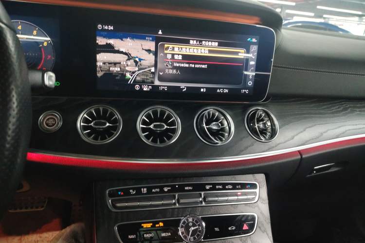 Used Mercedes-Benz E-Class 2017 E 200 Coupe Audio And AC Panel