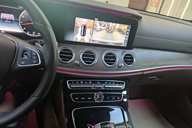 Used Mercedes-Benz E-Class 2017 E 320 L 4MATIC Audio And AC Panel