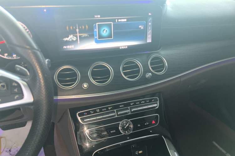 Used Mercedes-Benz E-Class 2017 E 300 L Sporty and Stylish Model Audio And AC Panel