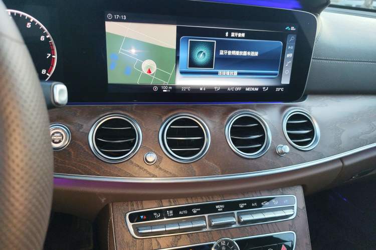 Used Mercedes-Benz E-Class 2017 E 320 L 4MATIC Audio And AC Panel