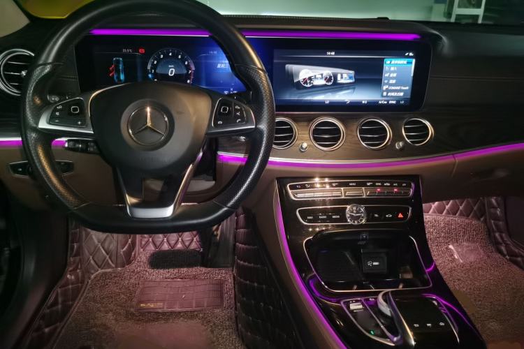 Used Mercedes-Benz E-Class 2017 E 300 L Sport Luxury Edition Center Console