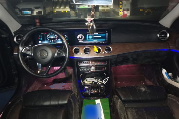 Used Mercedes-Benz E-Class 2017 E 200 L 4MATIC Center Console