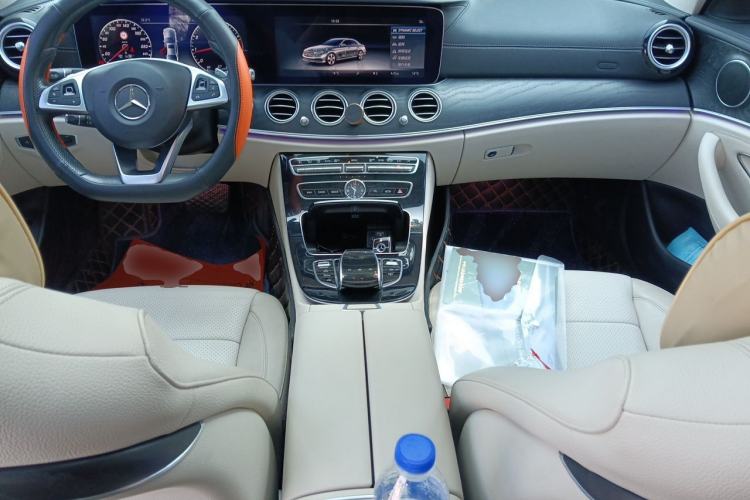 Used Mercedes-Benz E-Class 2017 E 300 L Sport Luxury Edition Center Console
