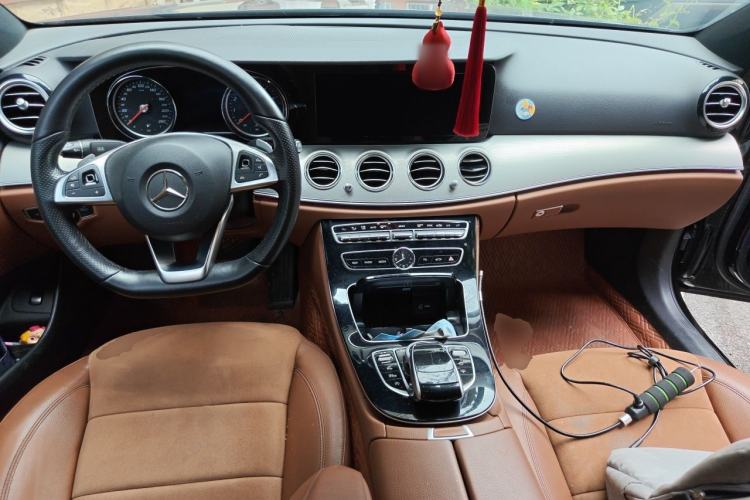 Used Mercedes-Benz E-Class 2017 E 300 Sport Edition Center Console