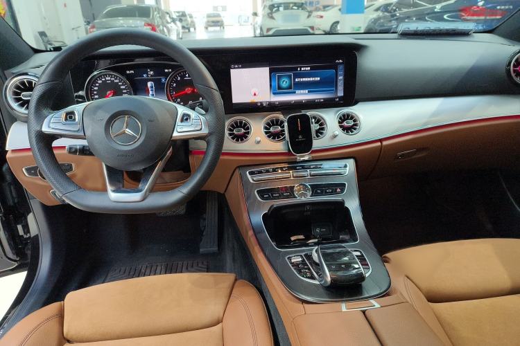 Used Mercedes-Benz E-Class 2017 E 200 Sport Center Console