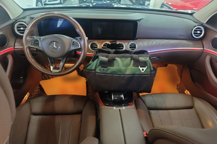 Used Mercedes-Benz E-Class 2017 E 200 L 4MATIC Center Console