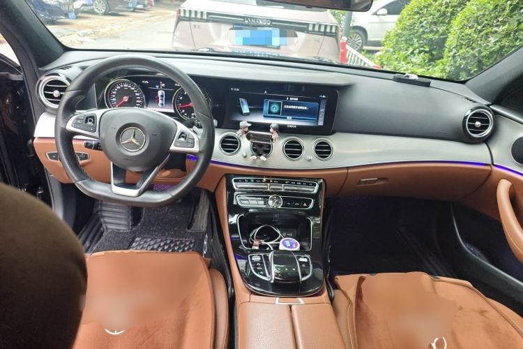 Used Mercedes-Benz E-Class 2017 E 200 Sport Center Console