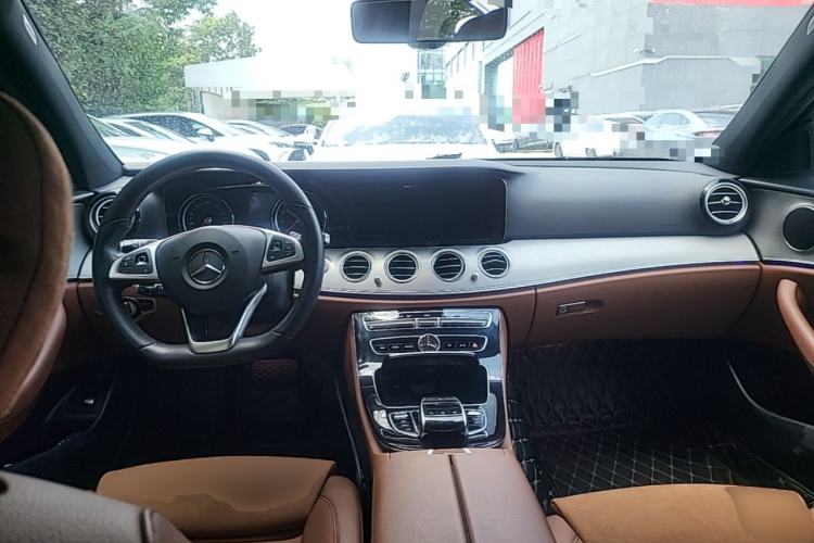 Used Mercedes-Benz E-Class 2017 E 200 Sport Center Console