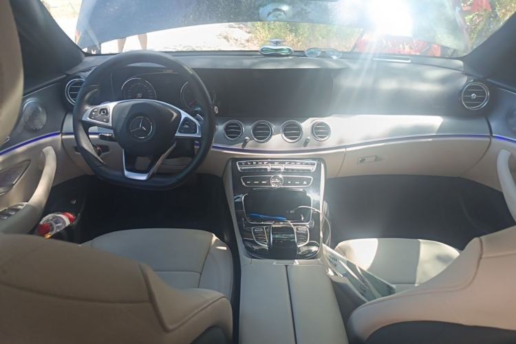 Used Mercedes-Benz E-Class 2017 E 300 Sport Edition Center Console