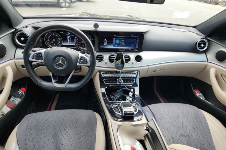 Used Mercedes-Benz E-Class 2017 E 300 Sport Edition Center Console