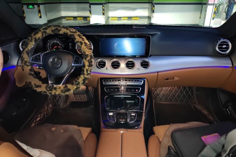 Used Mercedes-Benz E-Class 2017 E 200 Sport Center Console