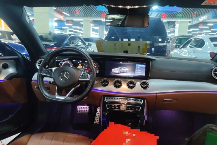 Used Mercedes-Benz E-Class 2017 E 300 Coupe Center Console
