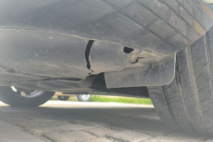 Used Mercedes-Benz E-Class 2017 E 300 L Luxury Model Chassis Front Left