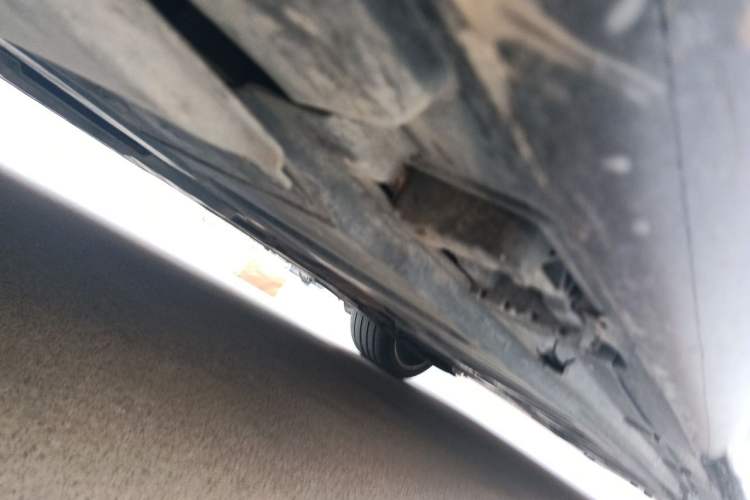 Used Mercedes-Benz E-Class 2017 E 300 L Luxury Model Chassis Front Left