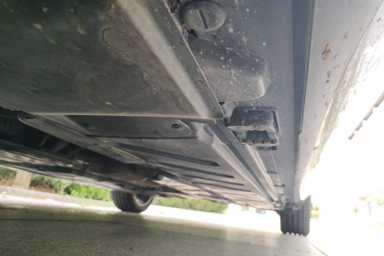 Used Mercedes-Benz E-Class 2017 E 300 L Luxury Model Chassis Front Left