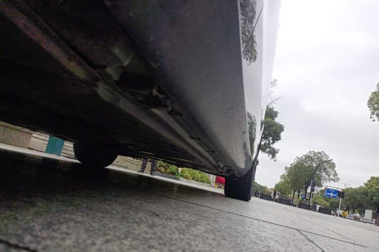 Used Mercedes-Benz E-Class 2017 E 300 L Luxury Model Chassis Front Left