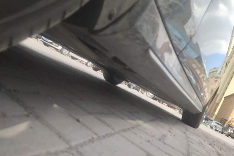 Used Mercedes-Benz E-Class 2017 E 300 L Sport Luxury Edition Chassis Front Left