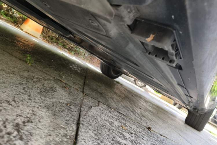 Used Mercedes-Benz E-Class 2017 E 300 L Luxury Model Chassis Front Left