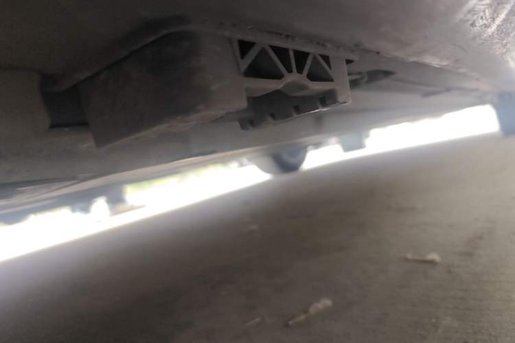 Used Mercedes-Benz E-Class 2017 E 200 L 4MATIC Chassis Front Left