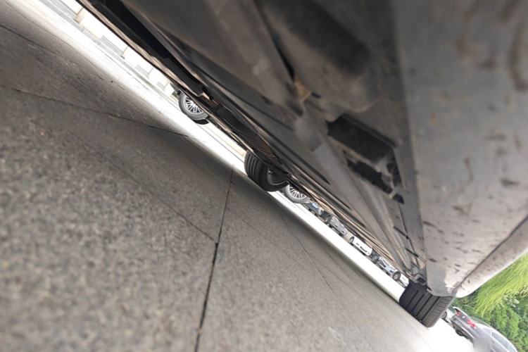 Used Mercedes-Benz E-Class 2017 E 300 L Sport Luxury Edition Chassis Front Left