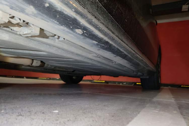 Used Mercedes-Benz E-Class 2017 E 320 L Sport 4MATIC Chassis Front Left