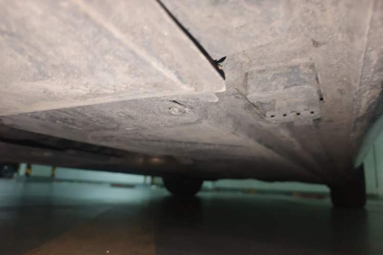 Used Mercedes-Benz E-Class 2017 E 300 L Luxury Model Chassis Front Left