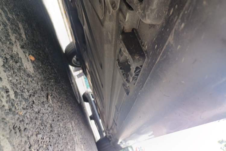 Used Mercedes-Benz E-Class 2017 E 300 L Luxury Model Chassis Front Left